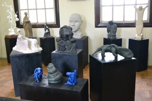 Exposição de esculturas na Galeria de Arte (Matt Cabot / Prograd)