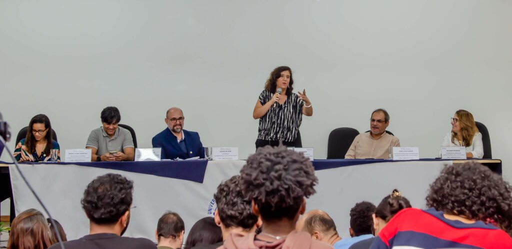 Secretária municipal de Ciência, Tecnologia e Inovação do Rio de Janeiro, Tatiana Roque, participa da abertura da SNCT na UFRRJ