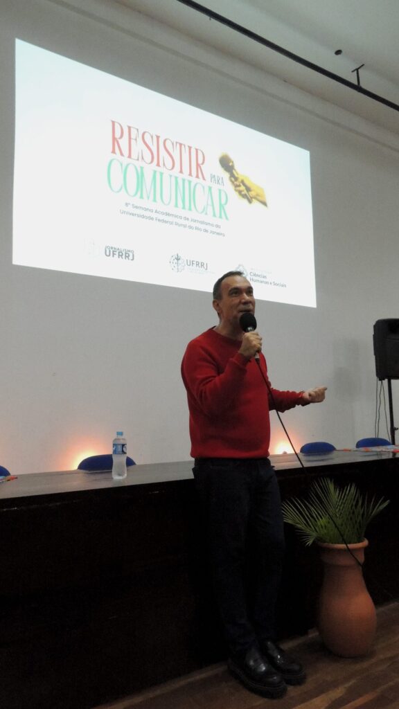 Ministrada pelo jornalista Fábio Júdice, que há 15 anos atua como comentarista no RJ1, trouxe reflexões sobre a influência do jornalismo no reconhecimento da arte e da cultura carioca, sob diferentes perspectivas.