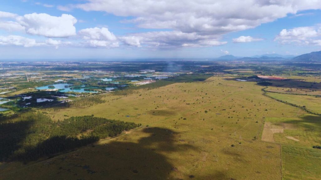 Vista aérea do câmpus da UFRRJ e de arredores de Seropédica (foto: Roger Fraga Cabral da Silva)